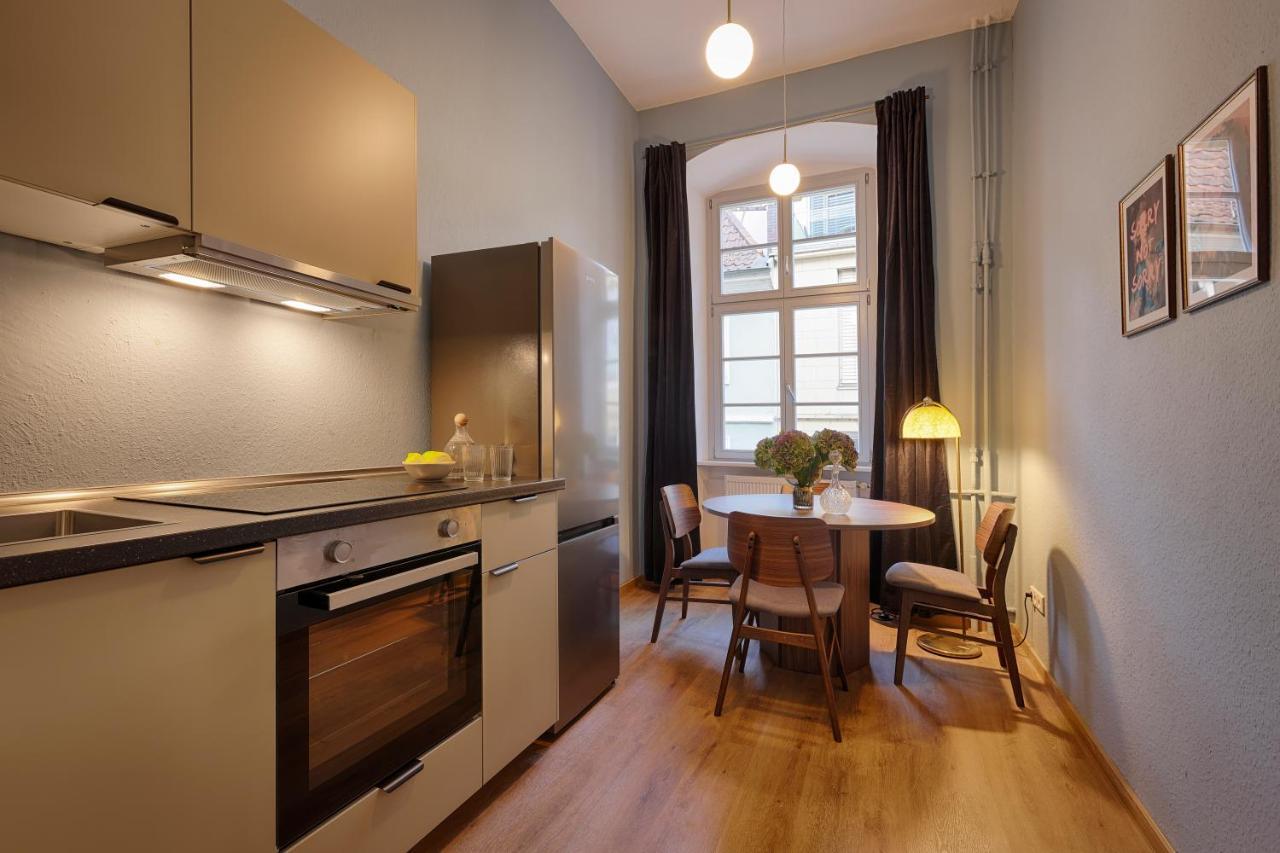 Homie Stay Am Marktplatz - Wohnen Im Historischen Balthasar-Neumann-Apartment Wurtzburgo Exterior foto